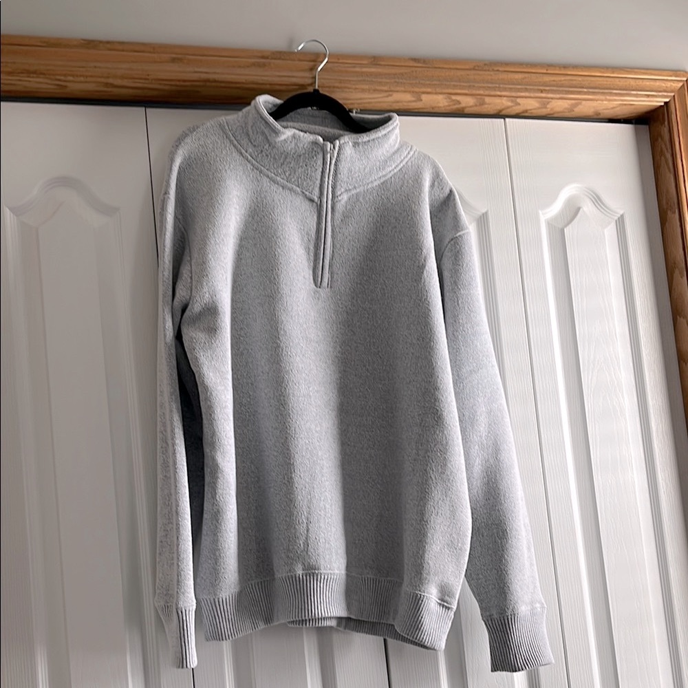 Men's Gray Half Zip Sweater with Soft Fleece Fabric and Ribbed Cuffs